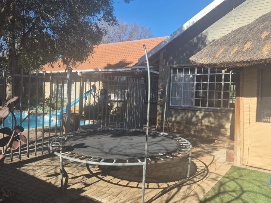 4 Bedroom Property for Sale in Fichardt Park Free State